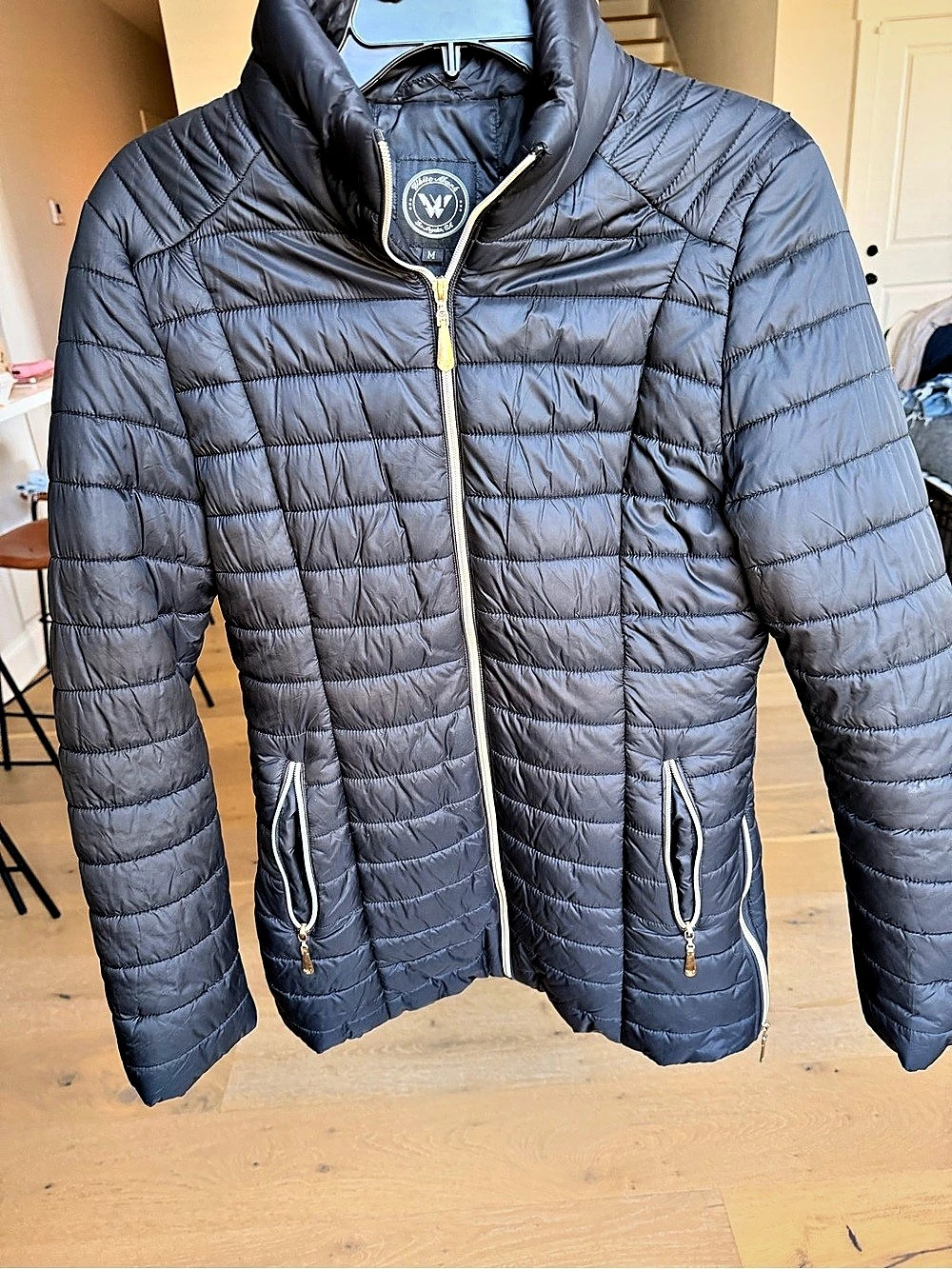 White Mark Quilted Puffer Jacket in Black Size M